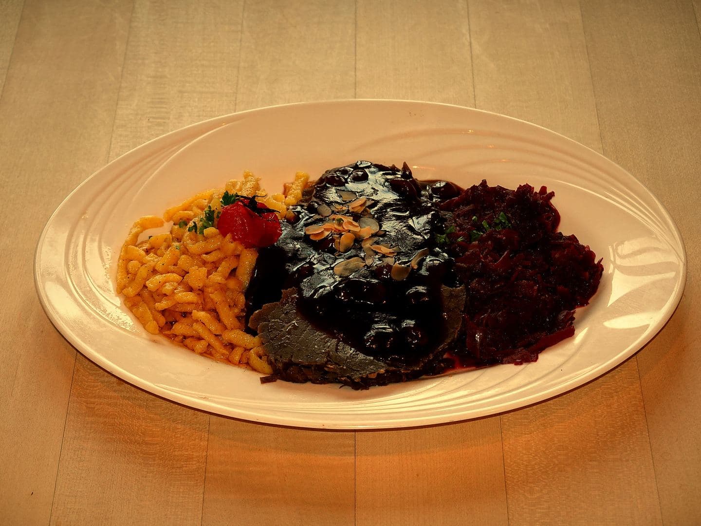 Zarter Sauerbraten – Brauhaus Goldener Pflug