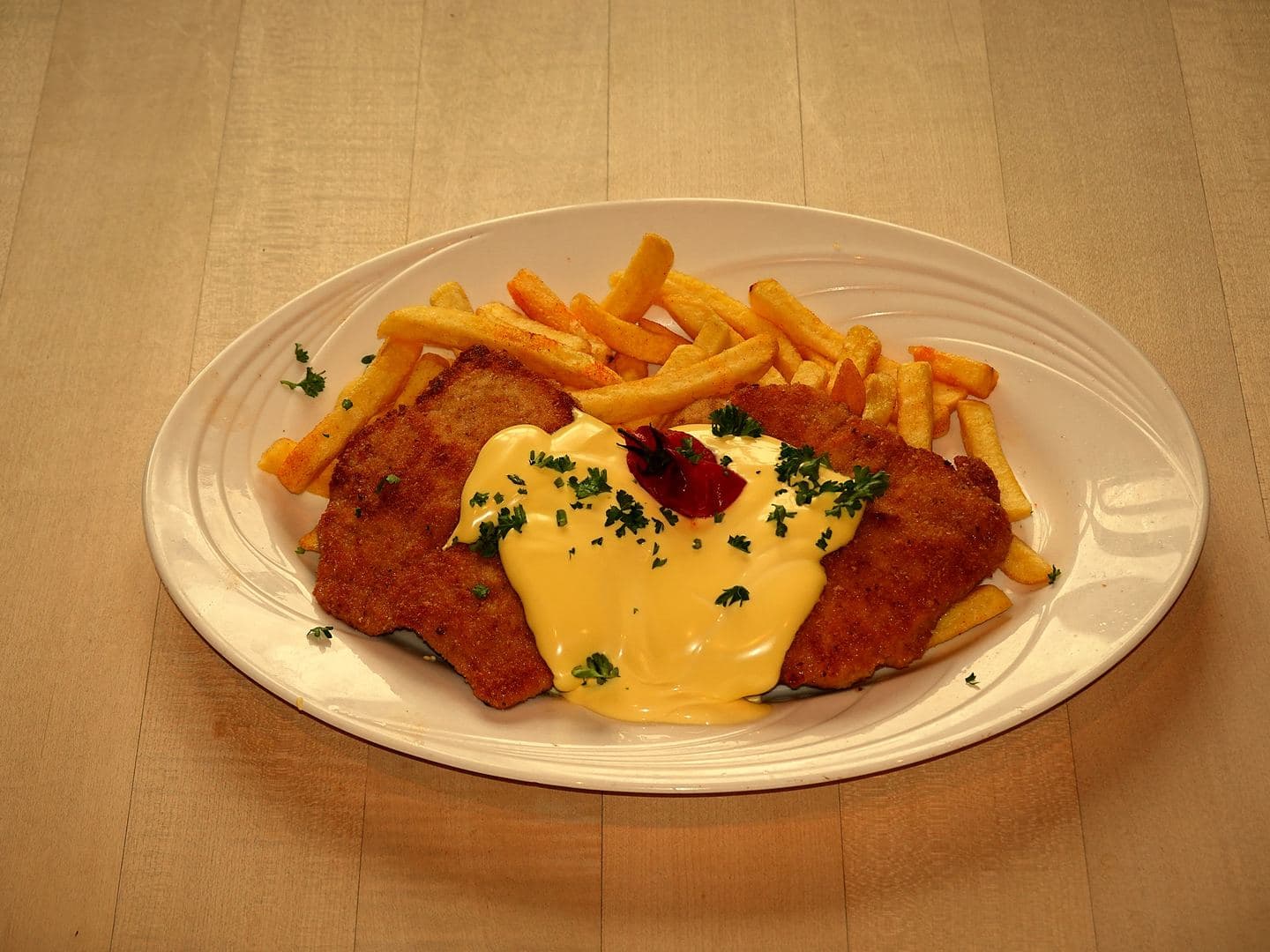 Schnitzel „Hollandaise“ – Brauhaus Goldener Pflug