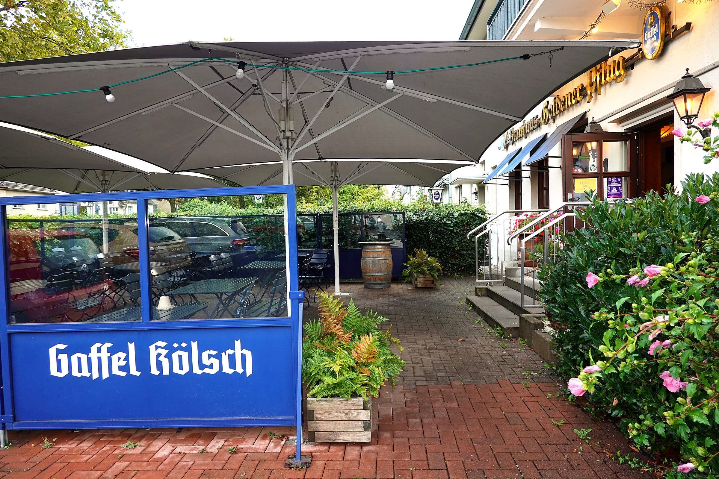 Eingang zum Biergarten